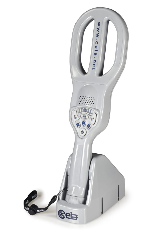 PD240CB handheld metal detector front view